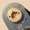 Two rows of 4 jaws crimp at 8-points simultaneously